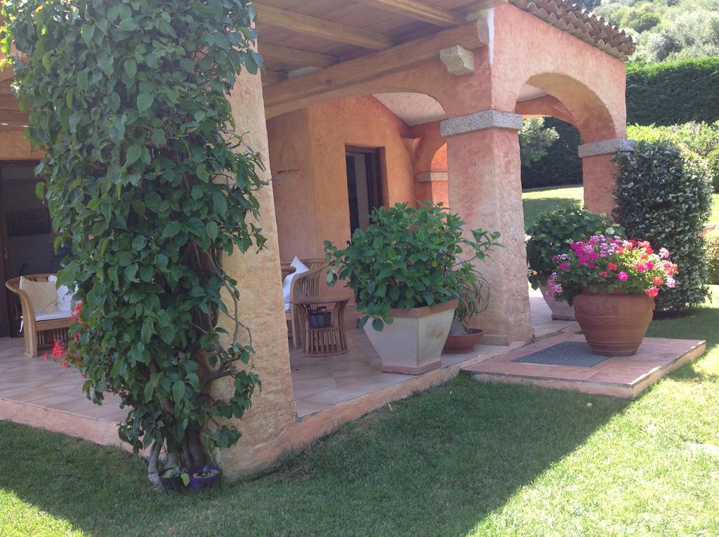 Villa Il Melograno Cannigione Exterior foto