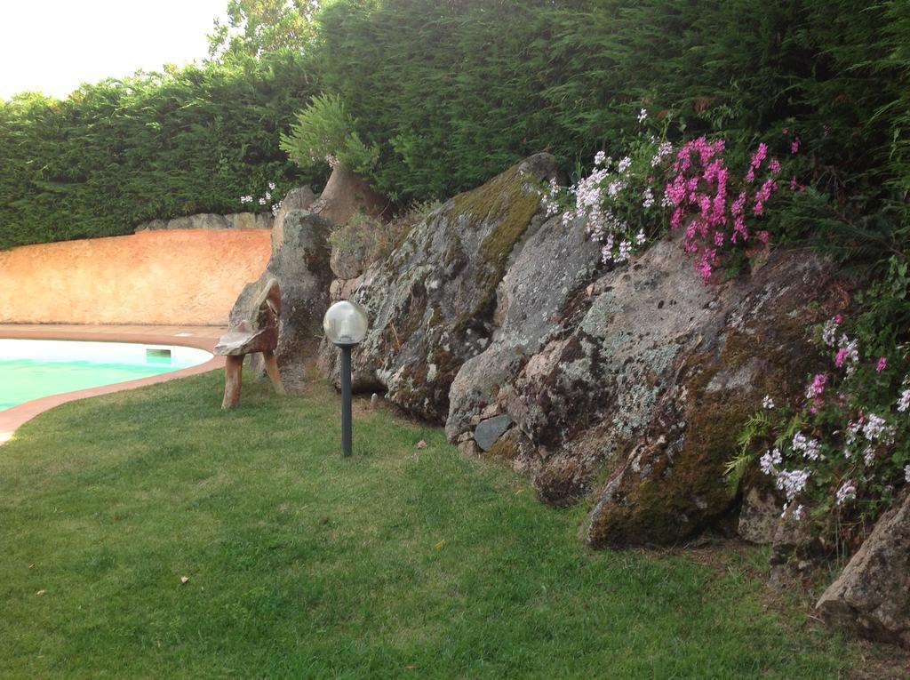 Villa Il Melograno Cannigione Exterior foto
